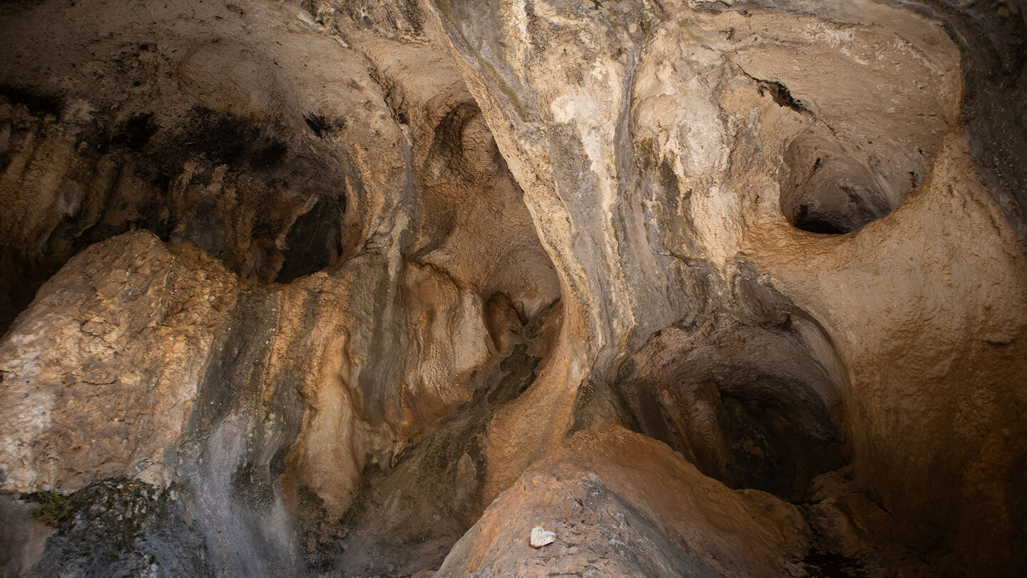 Karsthöhle Cueva de la Osa im Naturpark Sierra de Castril Cueva de la Osa im Naturpark Sierra de Castril