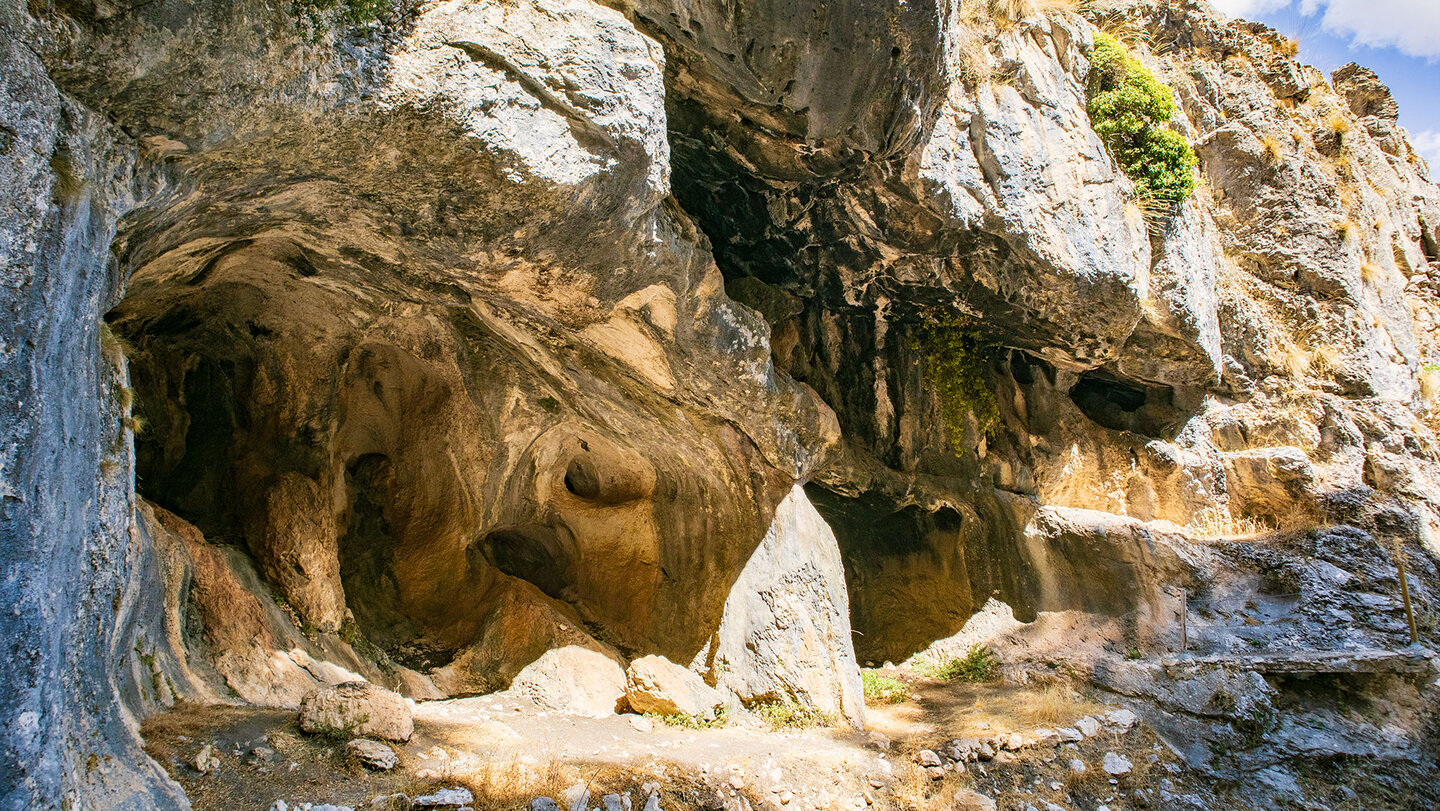 die Cueva de la Osa in der Sierra de Castril Cueva de la Osa in der Sierra de Castril