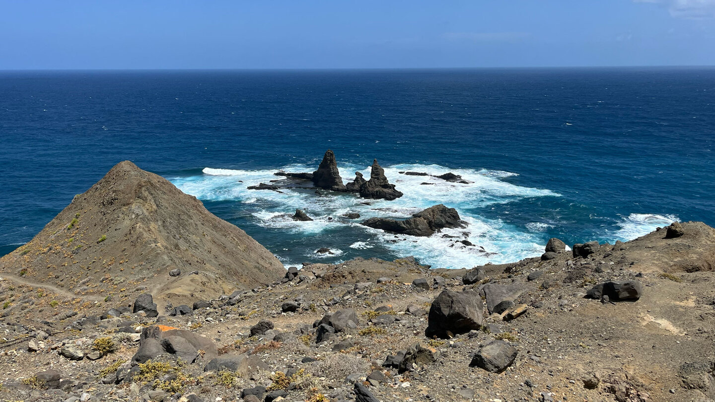 Abwanderung zur Küste mit Ausblick auf die Felsgruppe Calao de los Roques
