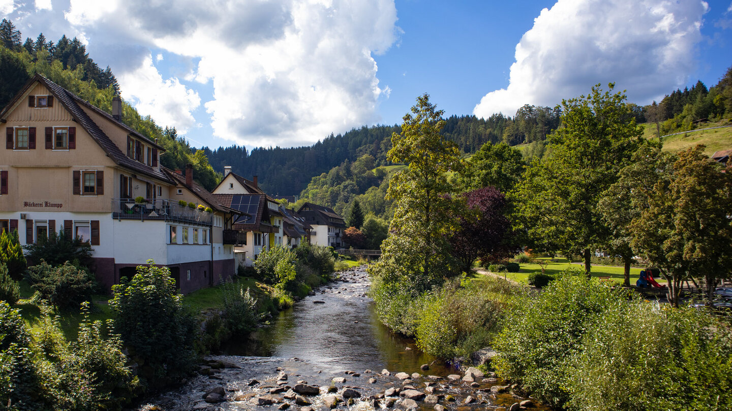 die Schönmünz mündet bei Schönmünzach in die Murg