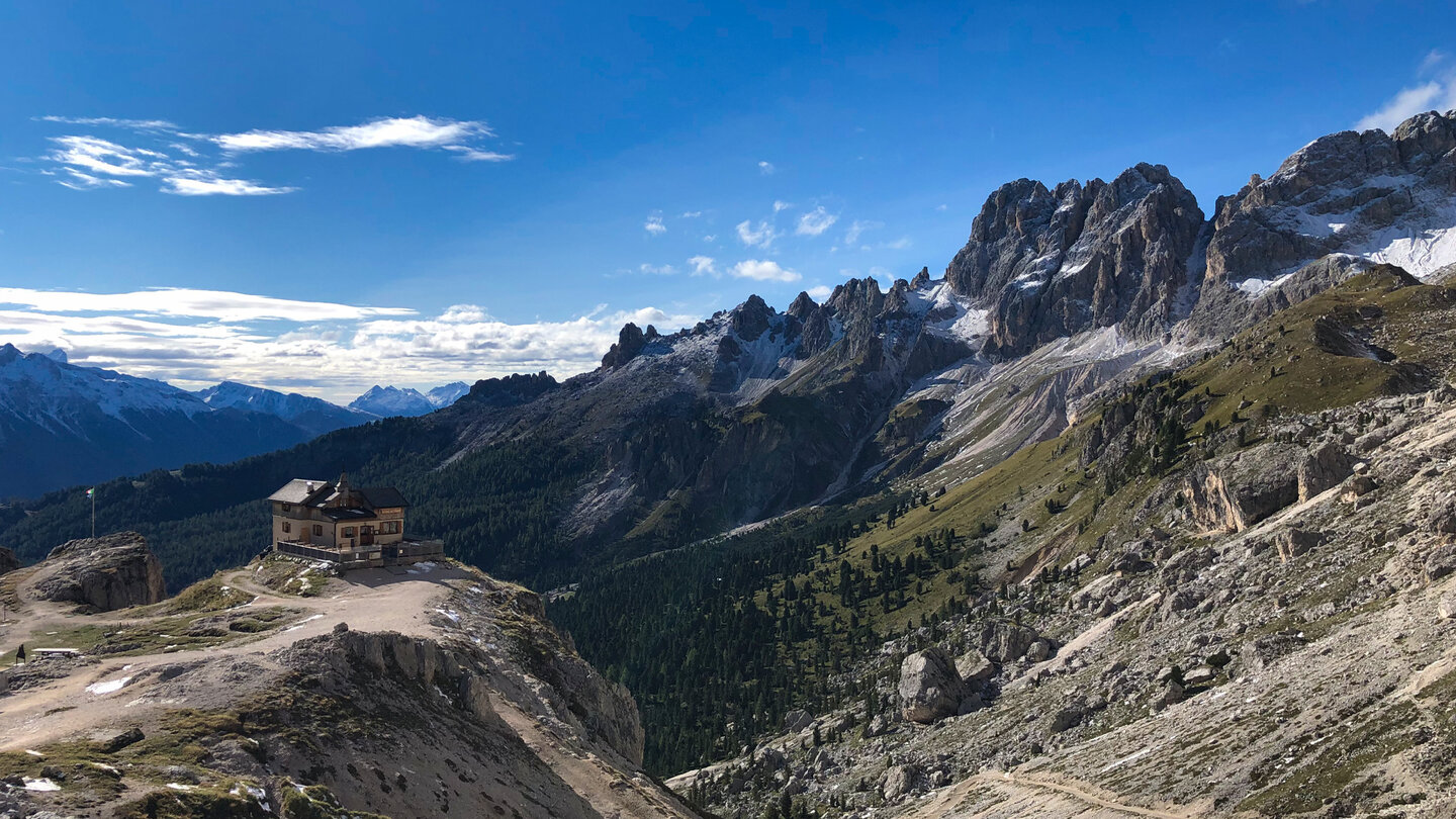 Panorama mit der Preusshütte im Vajolettal Preusshütte im Vajolettal