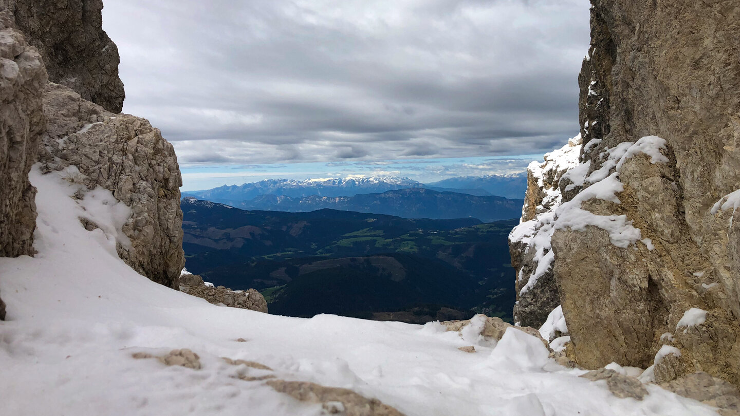 Panoramablick in die umliegenden Alpen Panoramablick in die umliegenden Alpen