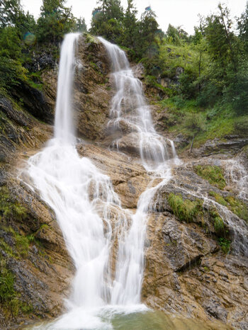Blick hinauf zum Zipfelsfall Bad Hindelang
