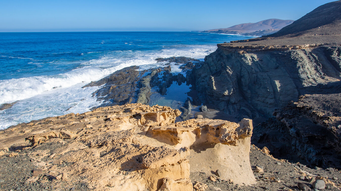 Wandern auf dem West-Coast-Trail auf Fuerteventura | © Sunhikes
