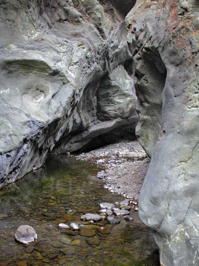 Engstelle in der Schlucht Barranco de Las Angustias | © SUNHIKES