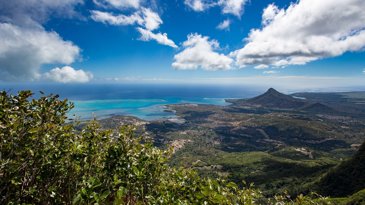 Blick vom Piton de la Petite Rivière Noire | © Sunhikes