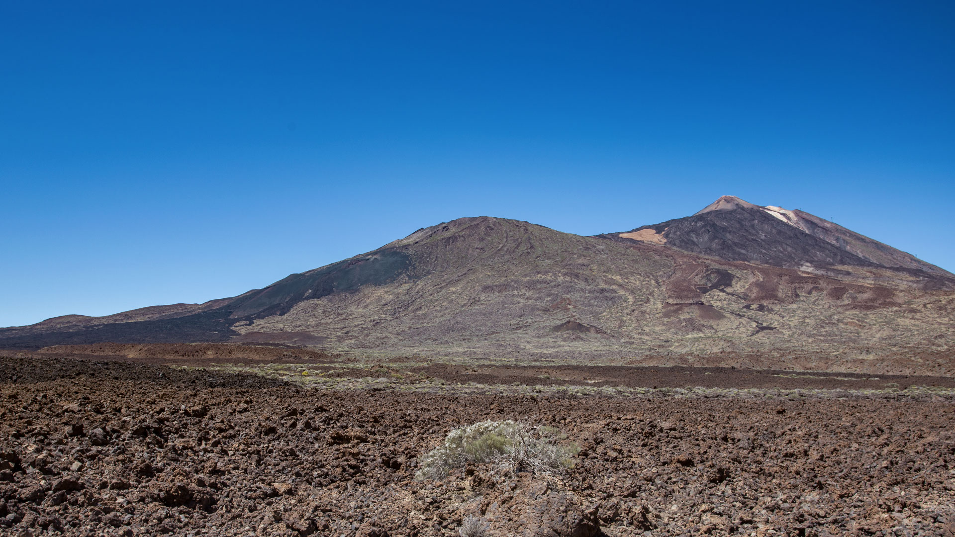 Teide-Pico-Viejo-Komplex – links der Pico Viejo mit den Kratern Narices del Teide | © SUNHIKES