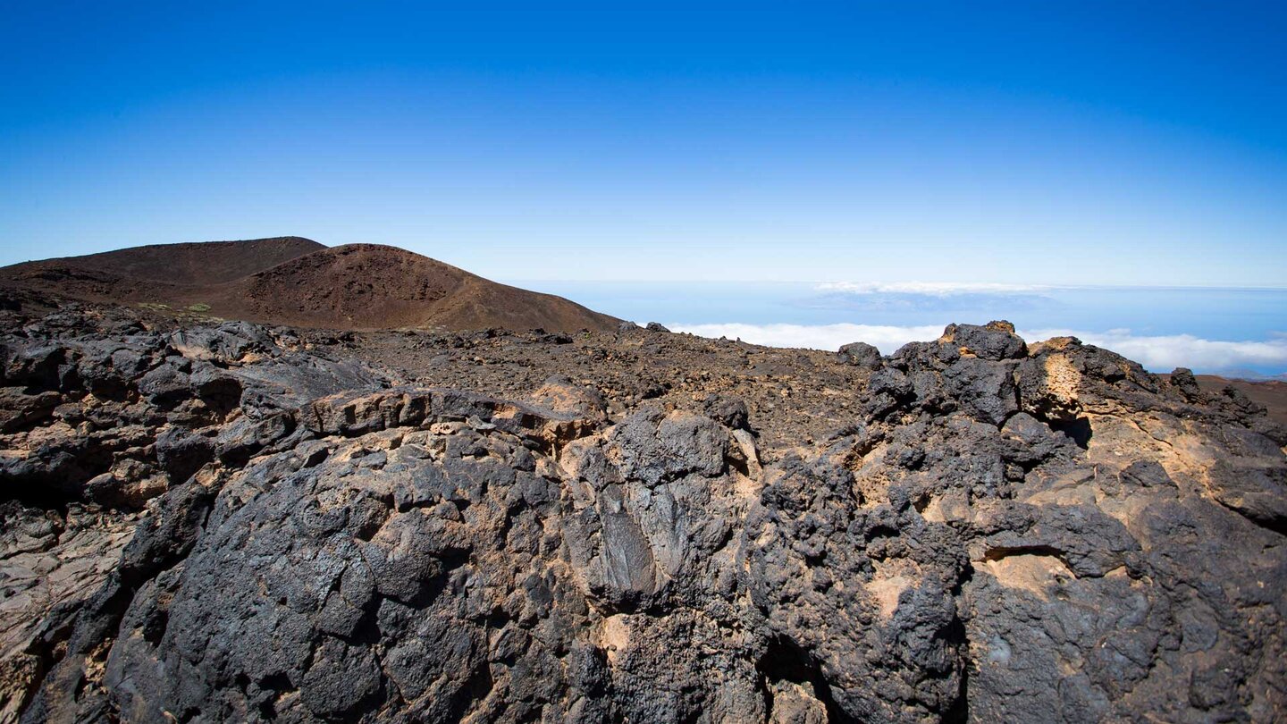 AUsblick zum Montaña Botja über die Cuevas Negras | © SUNHIKES