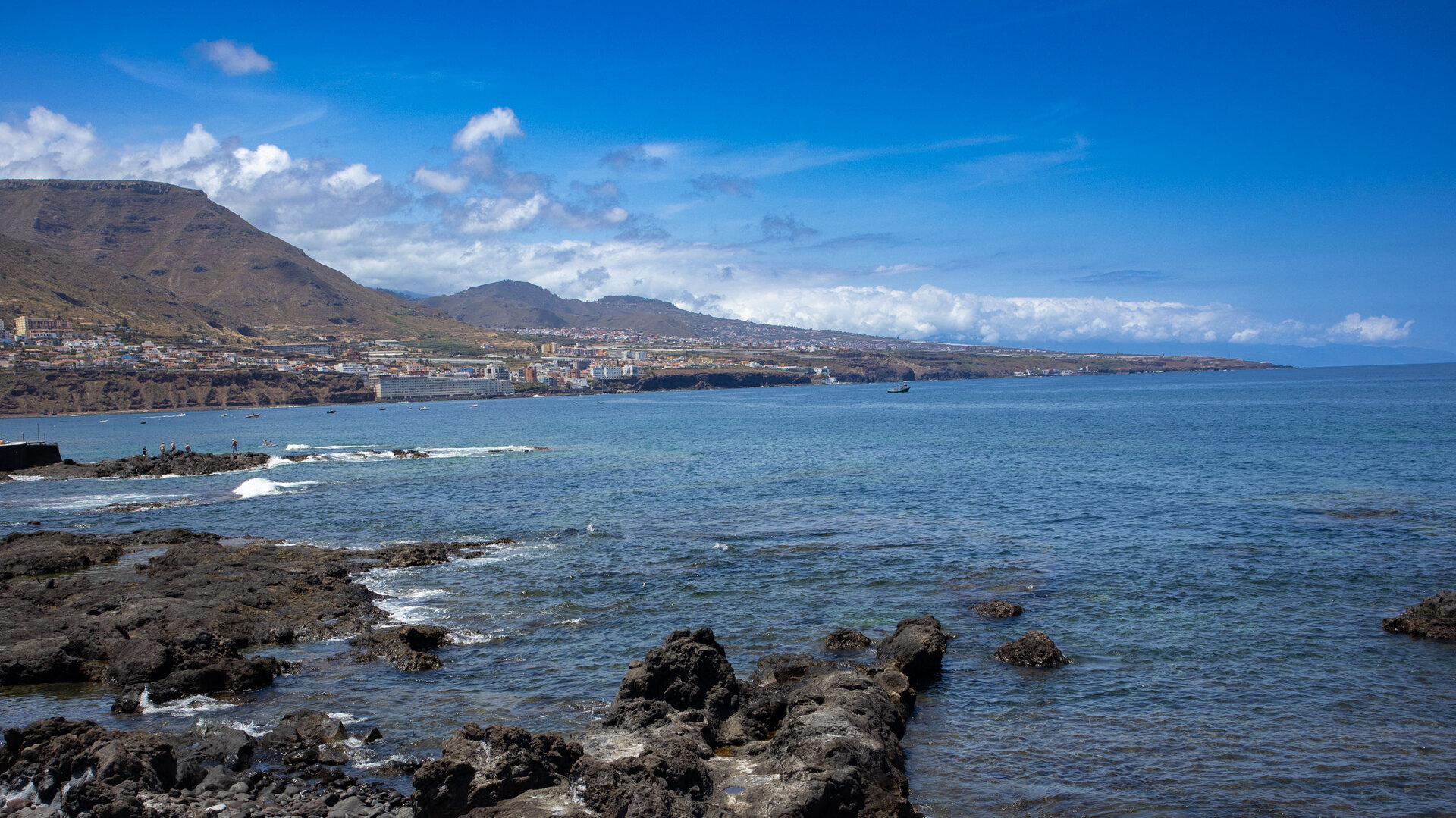 Punta del Hidalgo an der Nordküste Teneriffas | © Sunhikes