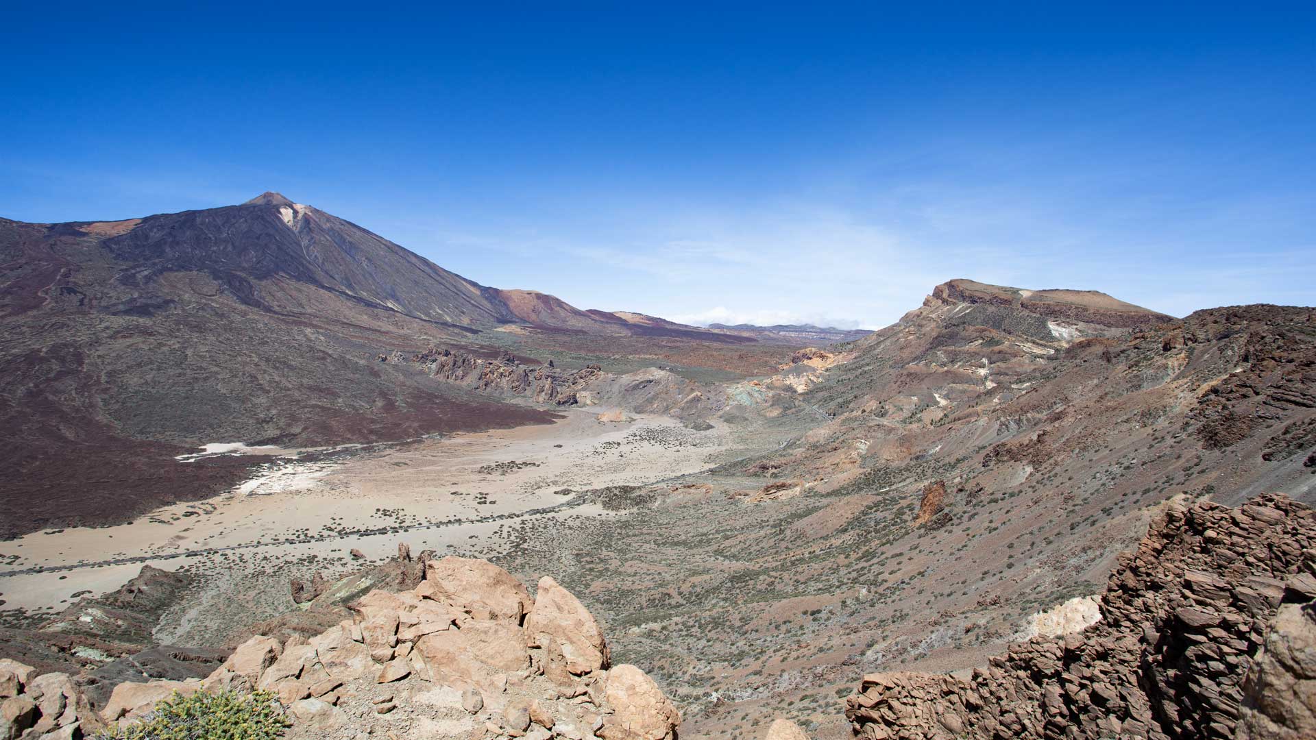 Ausblick auf den Teide Nationalpark vom Wanderweg 31 | © SUNHIKES Ausblick auf den Teide Nationalpark vom Wanderweg 31 | © SUNHIKES