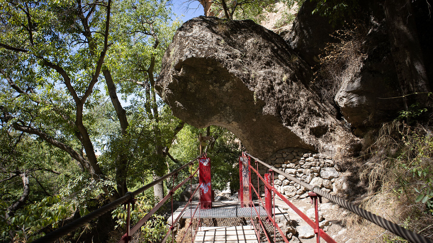 Hängebrücke in der Cahorros-Schlucht | © Sunhikes