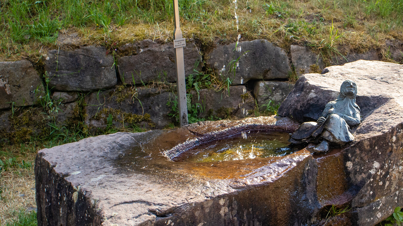 Hexenbrunnen im Kauersbachtal | © Sunhikes