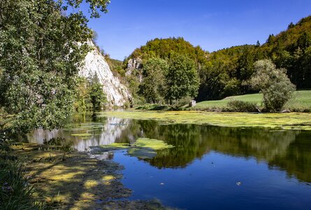 Die Donau am Bettelmannfelsen im Oberen Donautal | © Sunhikes