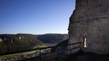 Ruine Schloss Hausen hoch über der Donau | © Sunhikes