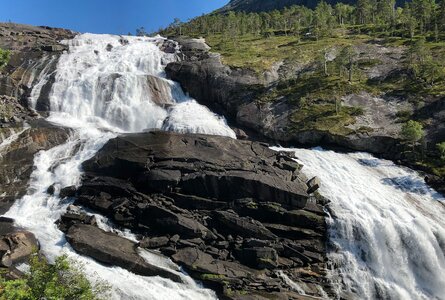 Nyastølfossen Wasserfall im Husedalental bei Kinsarvik | © Sunhikes