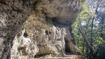 Felsgrotten unterhalb der Eremitage | © © Sunhikes