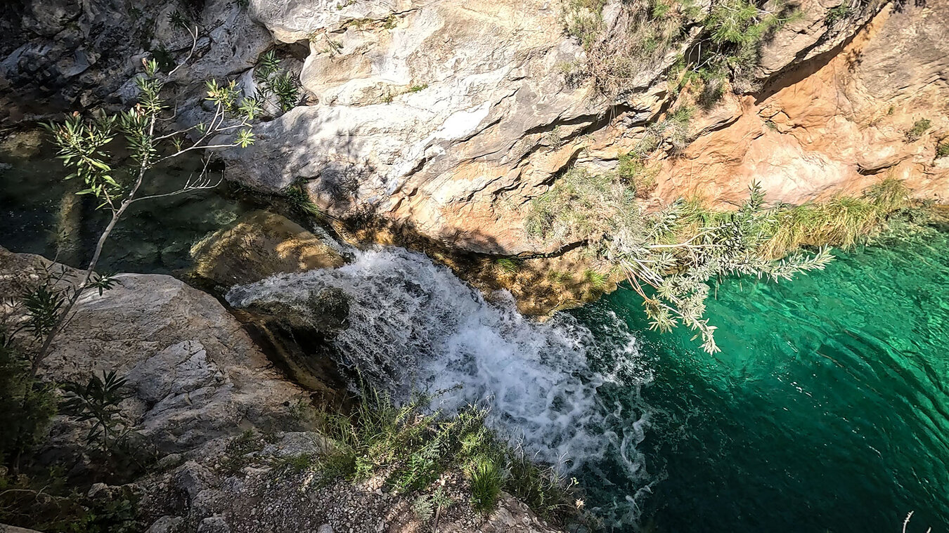 Kaskade in der Schlucht des Río Verde bei Otívar | © Sunhikes Kaskade in der Schlucht des Río Verde | © Sunhikes