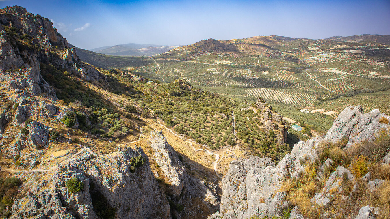 Karstlandschaft am Río Bailón im Naturpark Sierras Subbéticas | © Sunhikes