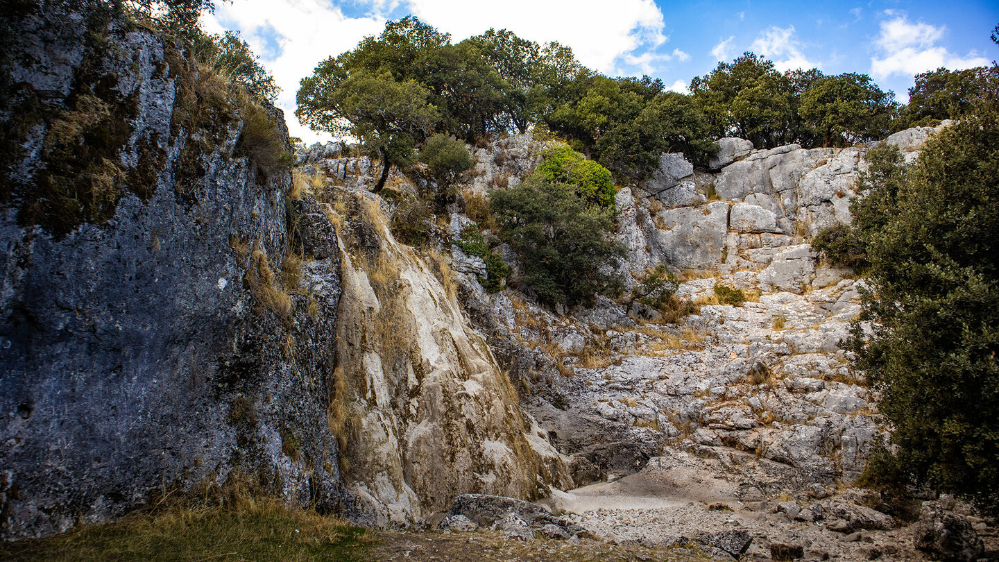 trockene Wasserfälle Los Chorreras am Arroyo de la Fuensca in den Sierrras Subeticas | © Sunhikes