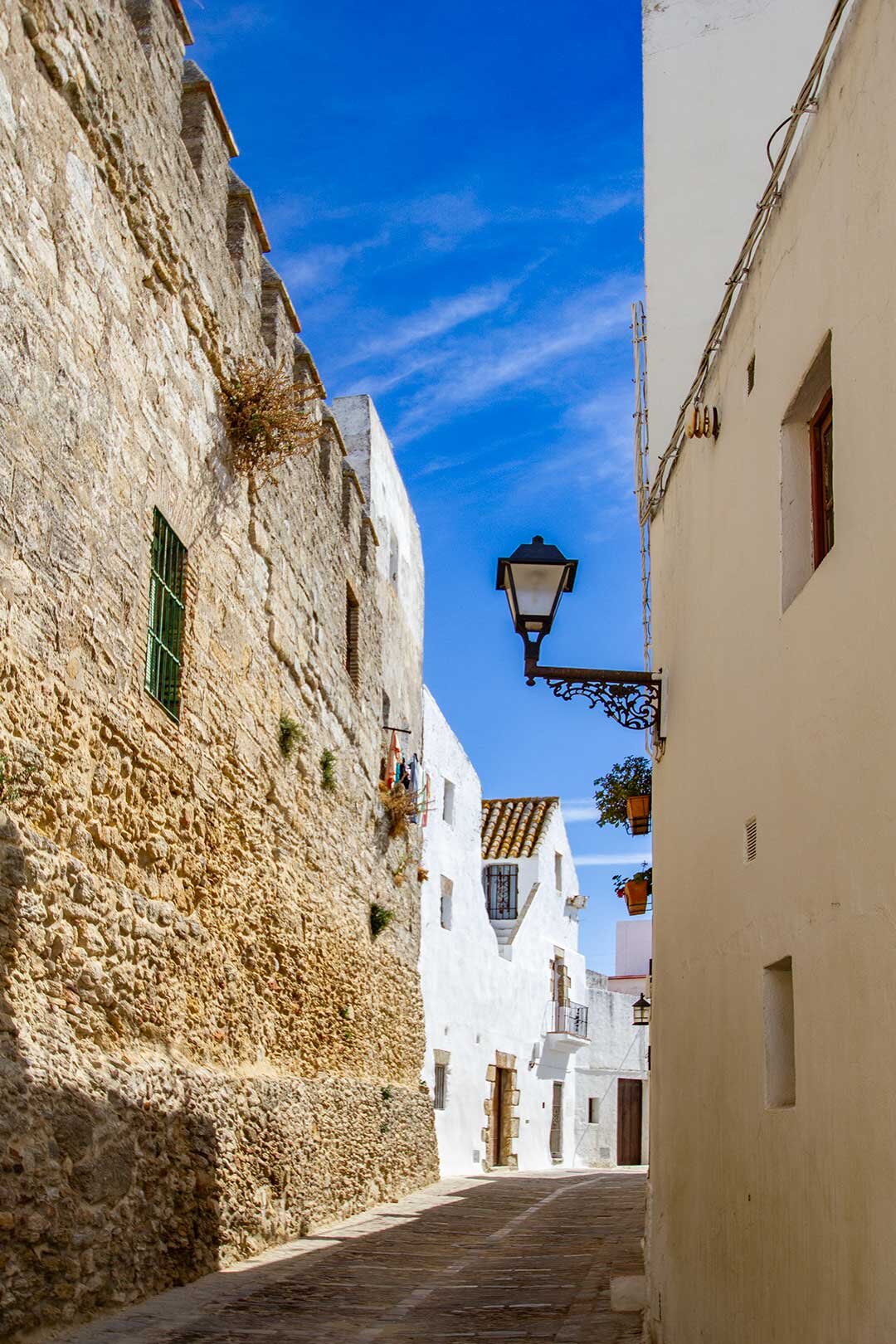 Altstadtgasse in Vejer de la Frontera | © Sunhikes Altstadtgasse in Vejer de la Frontera | © Sunhikes