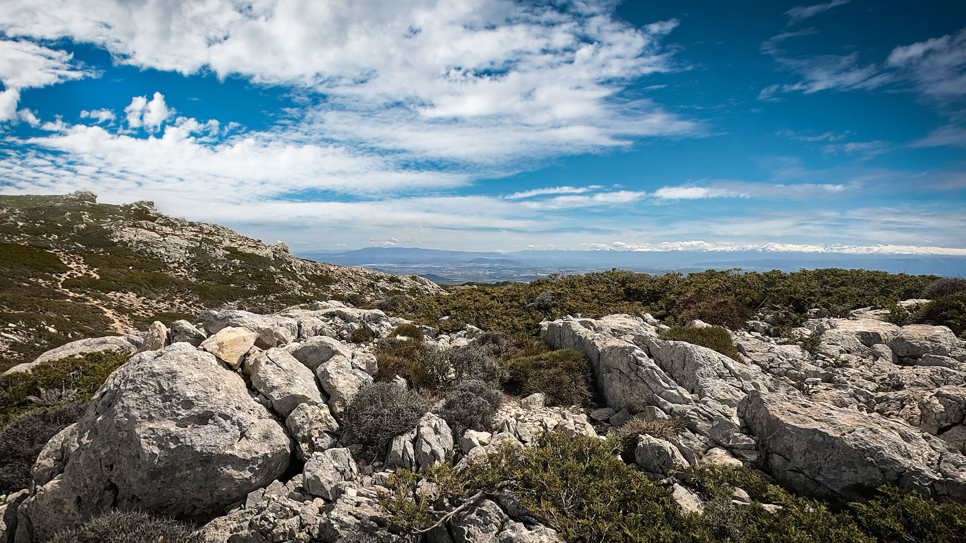 Erkunde die Wanderwege im Naturpark Sierra Mágina | © Sunhikes
