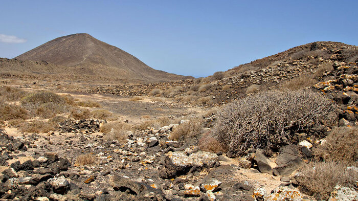 der Montaña de la Caldera auf der Insel Los Lobos | © Sunhikes Montaña de la Caldera auf der Insel Los Lobos | © Sunhikes