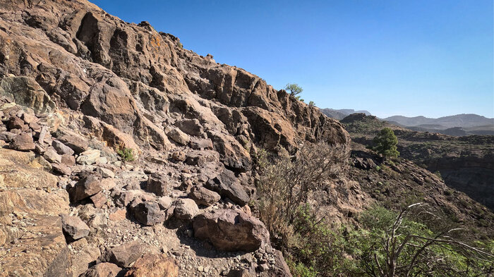 Wanderweg durch die Felslandschaft von Mogán | © Sunhikes