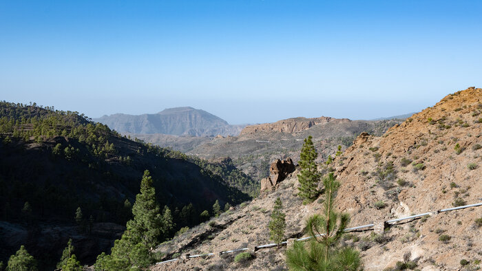 Blick vom Cruz Grande zum Montaña de Tauro | © Sunhikes