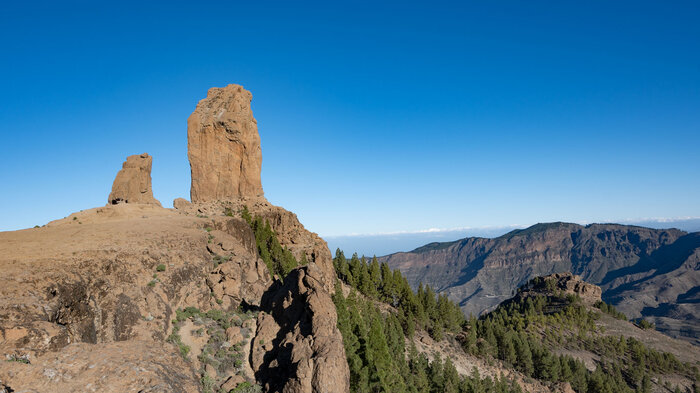 Roque Nublo und Rana am Risco de la Fogalera auf Gran Canaria | © Sunhikes