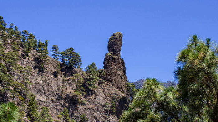 Wandern zum Roque Idafe im Nationalpark Caldera de Taburiente auf La Palma | © Sunhikes