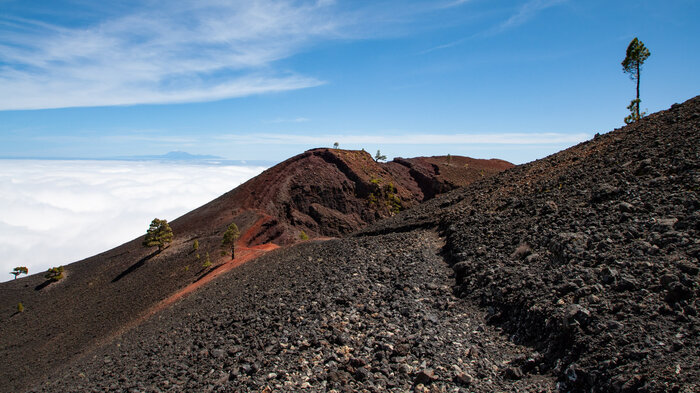 Wanderpfad im Naturpark Cumbre Vieja auf La Palma | © Sunhikes