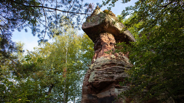 Fels Sandsteinsockel Burg Ramstein | © Sunhikes