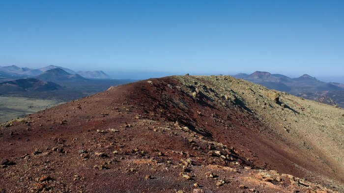 Wandern am Montaña Colorada auf Lanzarote | © Sunhikes