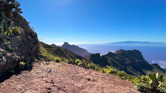 phantastisches Panorama vom Wanderpfad an der Cumbre de Bolico | © Sunhikes Panorama vom Wanderpfad an der Cumbre de Bolico | © Sunhikes